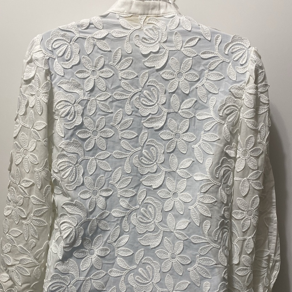 Waimari Magnolia Ruffled Floral Top - Picture 7 of 16
